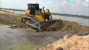 clear mud