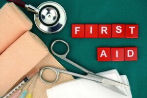 Meaning of First Aid