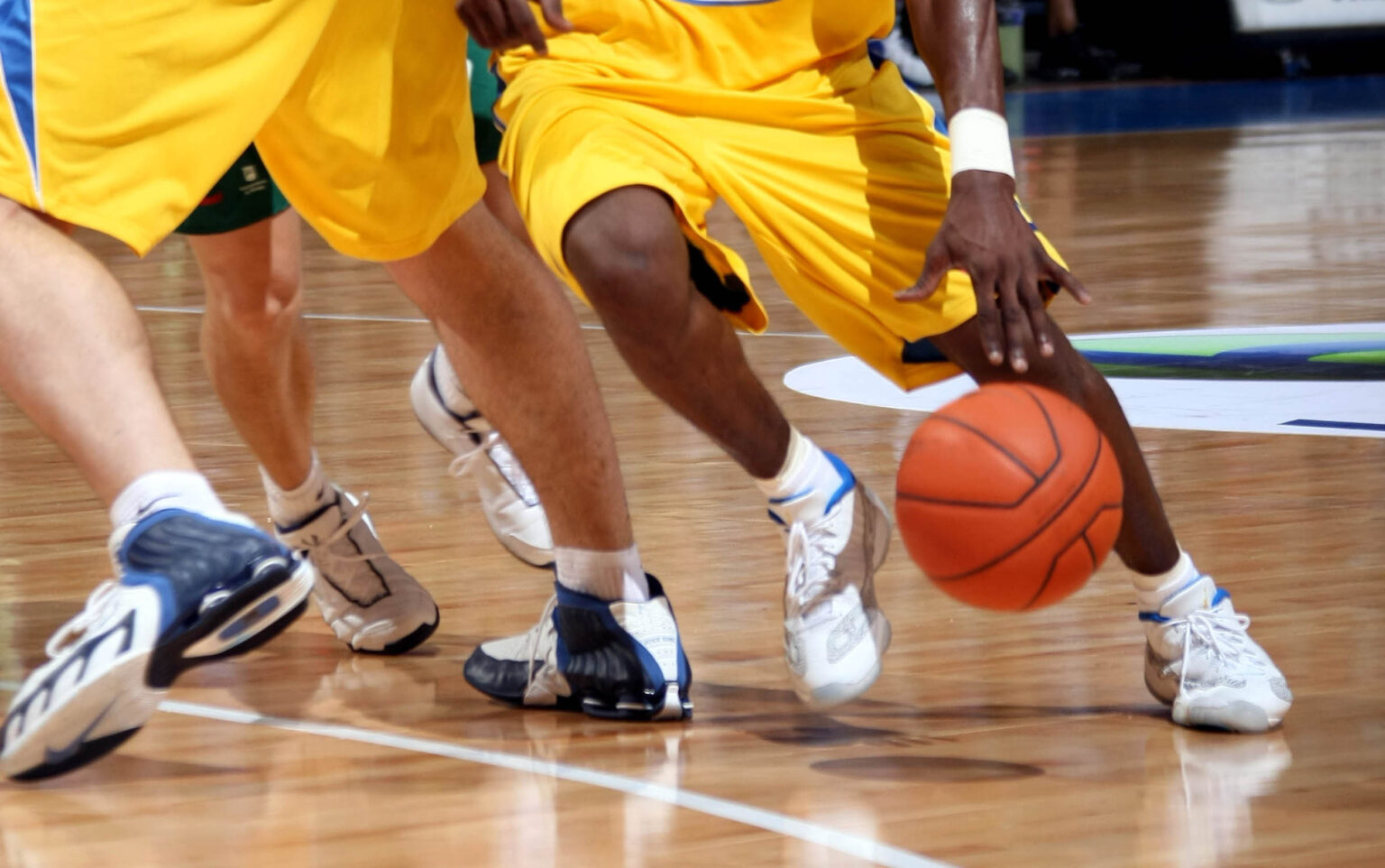 Basic skills in basketball - Explaining dribbling - Class Notes